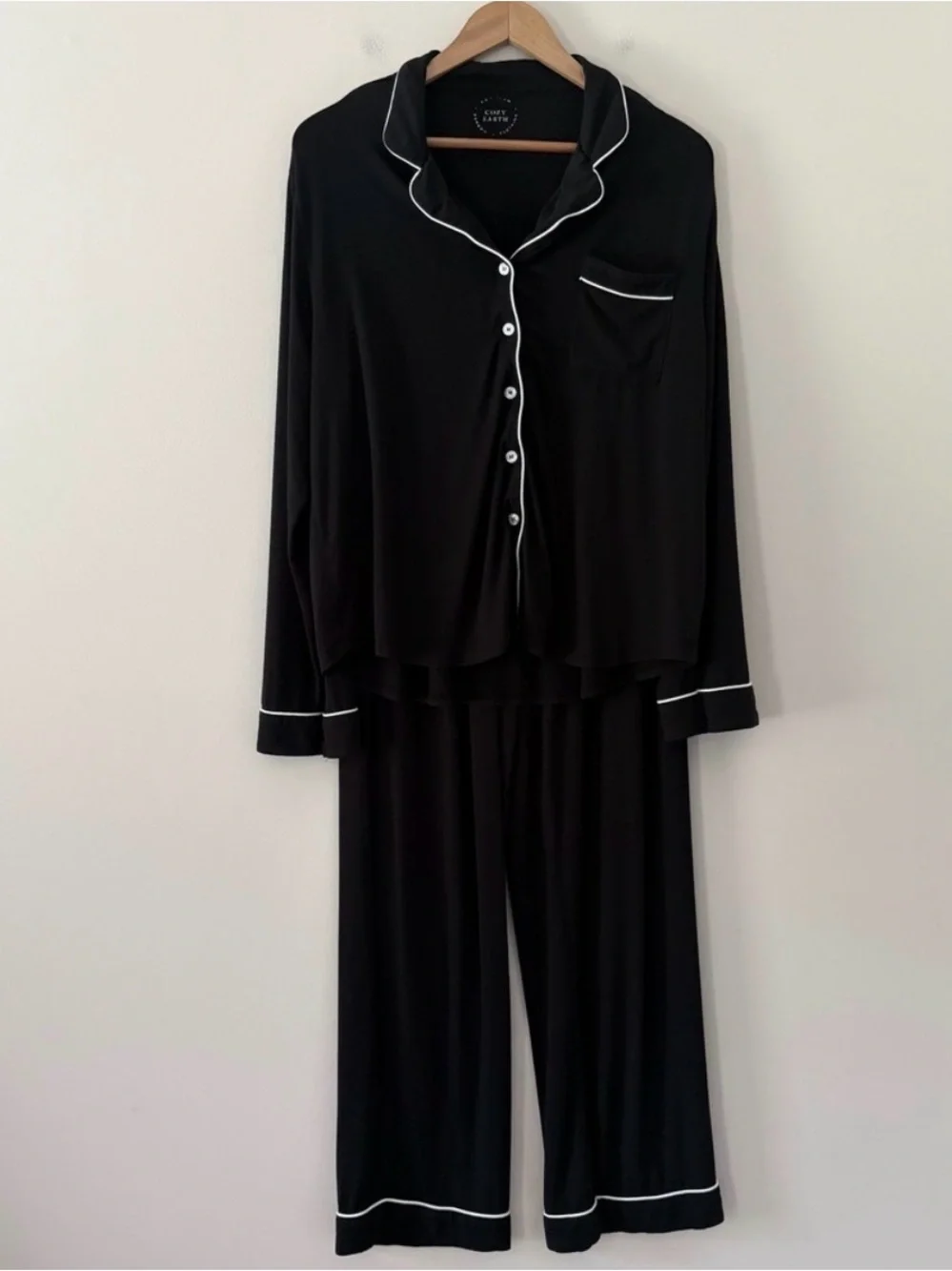 Cozy Earth Women's Bamboo Stretch-Knit Long Sleeve Pajama Set Black Large